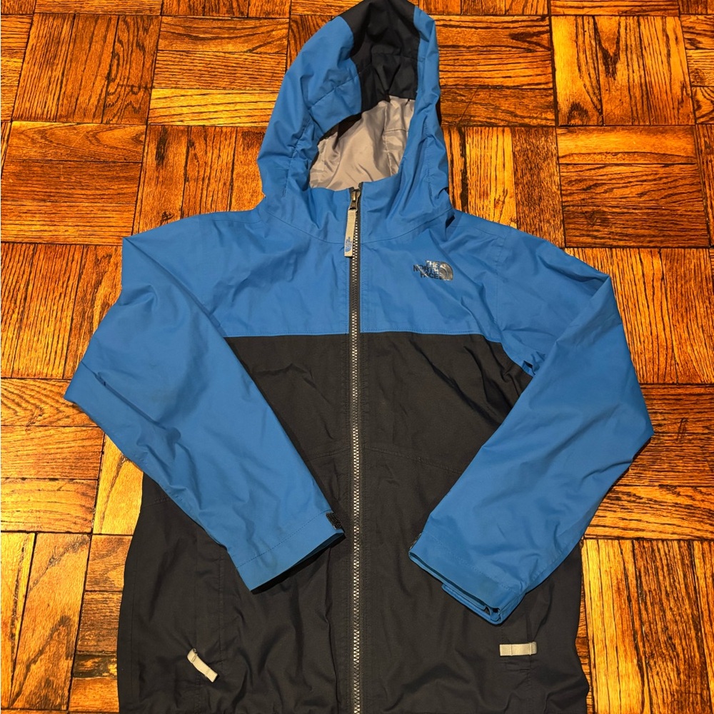 The North Face Boys Blue Rain Jacket - M